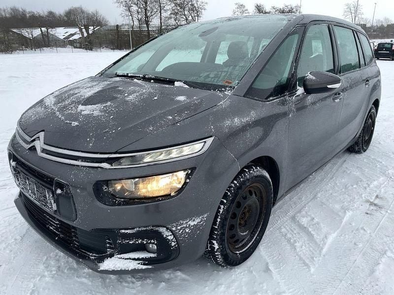 Grau Gebraucht 2018 Citroën C4 Feel SUV | 6.900 € (Fairer Preis) - Bild 1/4