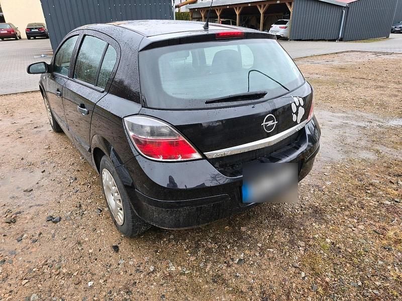 Gebraucht Opel Astra 90 PS (66 kW) 2009 Schwarz Kleinwagen