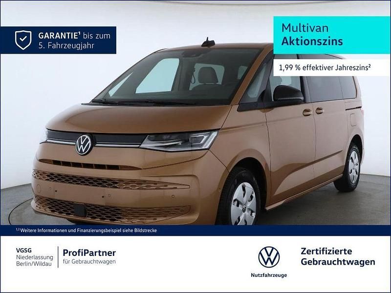 Gebraucht VW Multivan Life 150 PS (110 kW) 2024 Gold Van