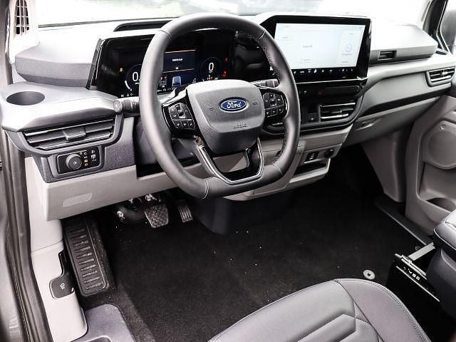 Gebraucht Ford Tourneo Titanium 170 PS (125 kW) 2025 Grau Kombi
