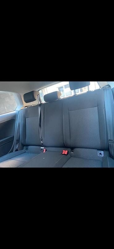 Gebraucht VW Golf VII 108 PS (79 kW) 2018 Schwarz Kombi