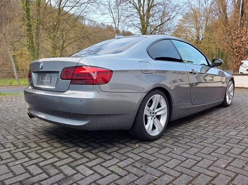 Gebraucht BMW 325 Performance 218 PS (160 kW) 2008 Grau Coupé