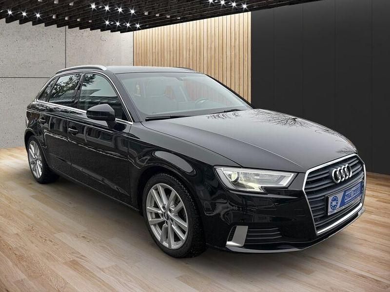Gebraucht Audi A3 Comfort 116 PS (85 kW) 2019 Schwarz Kombi