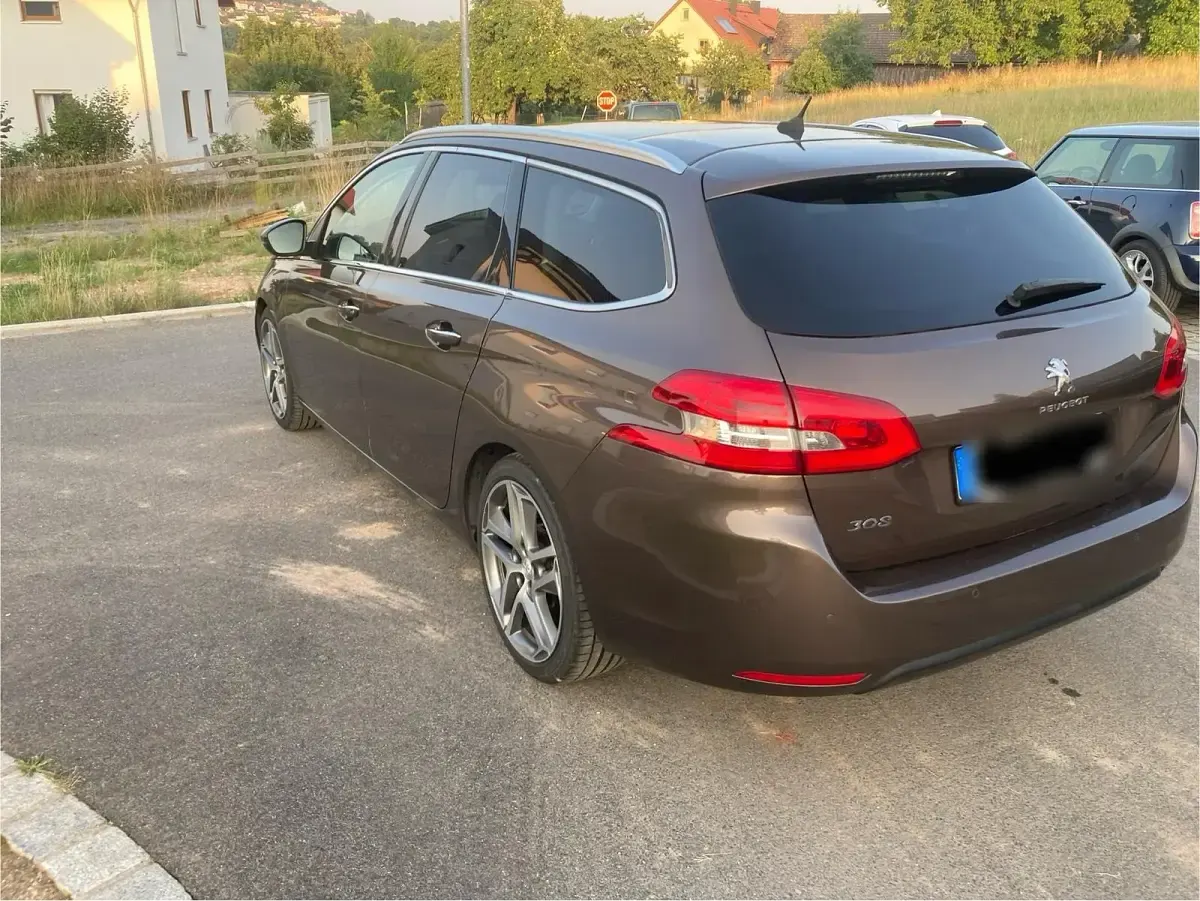 Gebraucht Peugeot 308 SW 131 PS (96 kW) 2014 Braun Kombi