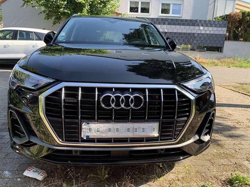 Gebraucht Audi Q3 S-Line 190 PS (139 kW) 2023 Schwarz SUV