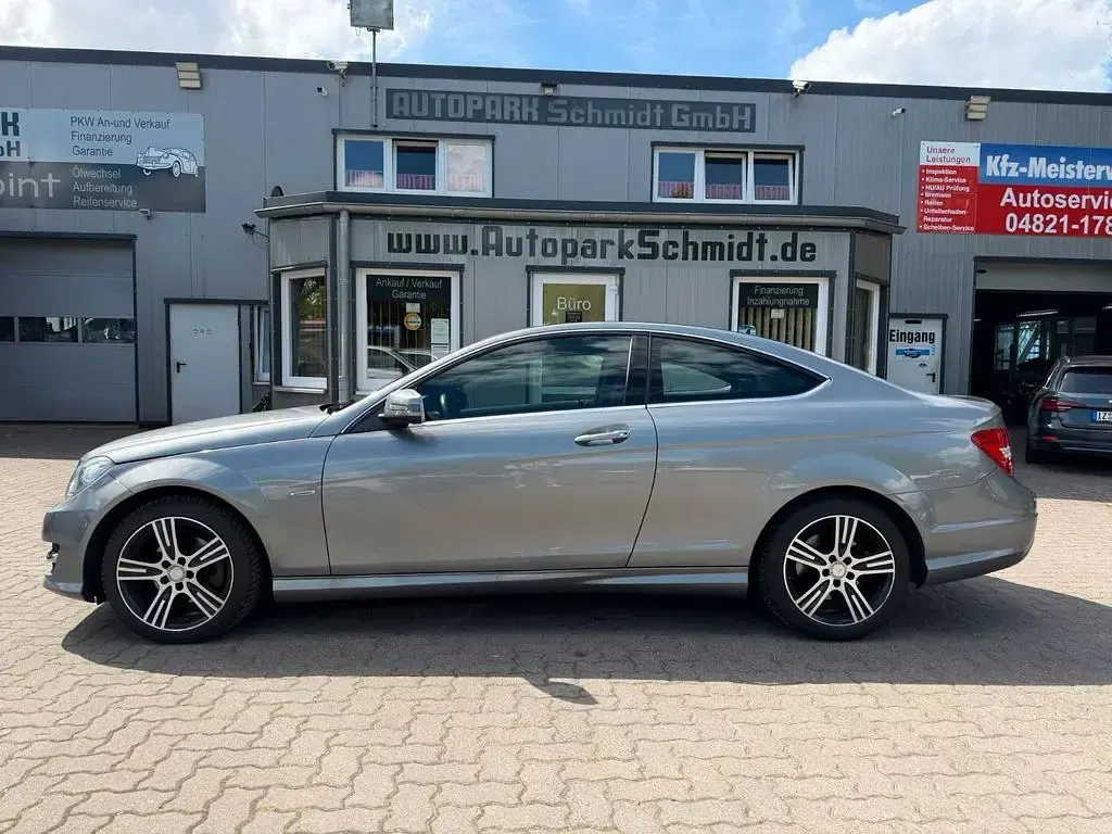 Gebraucht Mercedes C220 AMG 170 PS (125 kW) 2015 Silber Coupé