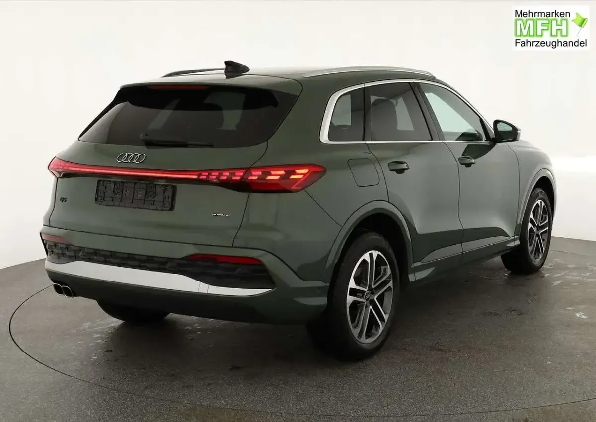 Nowe Audi Q5 204 KM (150 kW) 2026 Czarny SUV