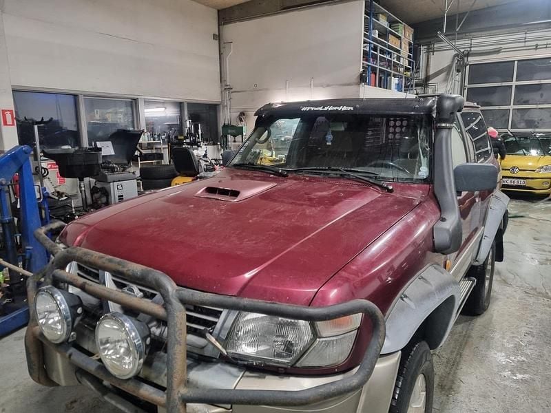 Gebraucht Nissan Patrol 158 PS (116 kW) 2001 Rot SUV