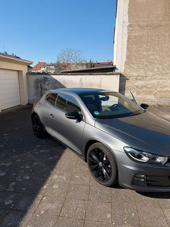 Gebraucht VW Scirocco R-line 179 PS (131 kW) 2017 Grau Coupé