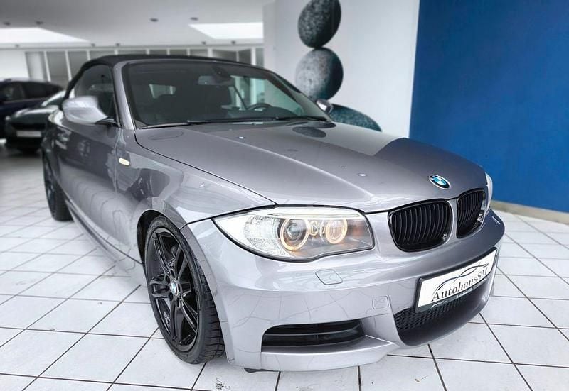 Grau Gebraucht 2012 BMW 135 Cabriolet M Sport Cabrio | 19.980 € (Fairer Preis) - Bild 1/4