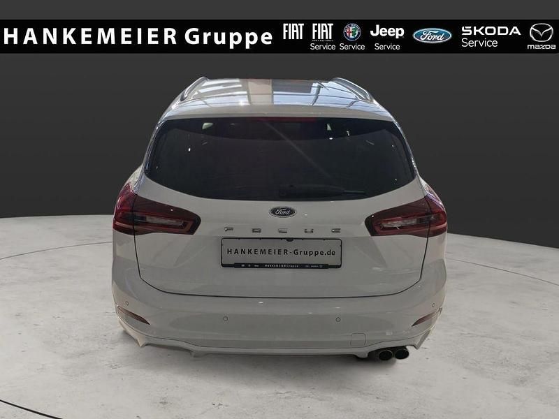 Gebraucht Ford Focus ST-Line X 155 PS (114 kW) 2024 Weiß Limousine