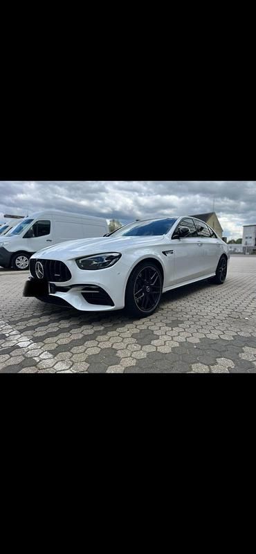 Weiß Gebraucht 2023 Mercedes E63S AMG AMG Limousine | 105.000 € (Superpreis) - Bild 1/4