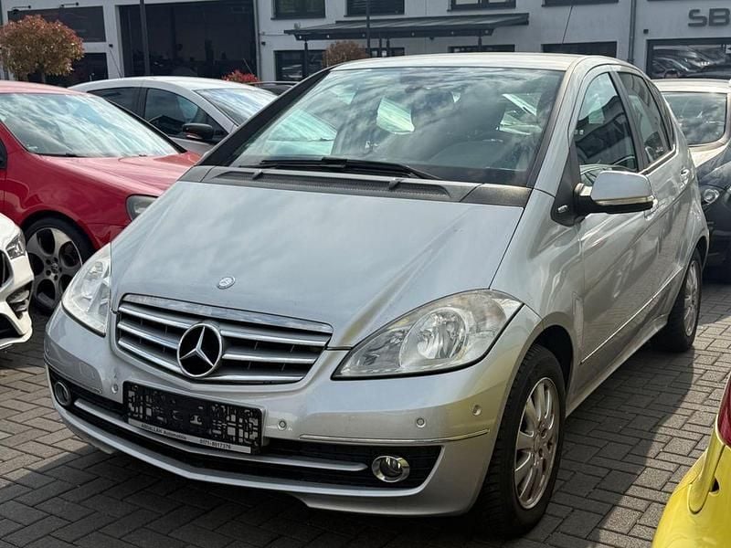 Second-hand Mercedes A150 95 CP (69 kW) 2008 Argintiu Berlinǎ