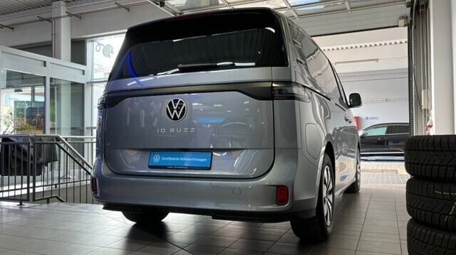 Gebraucht VW ID. Buzz 150 kW (204 PS) 2024 Monosilber metallic Van / Kleinbus