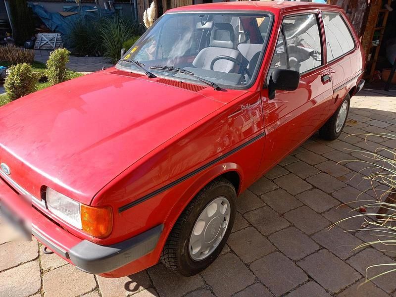 Gebraucht Ford Fiesta 46 PS (33 kW) 1988 Rot Kleinwagen