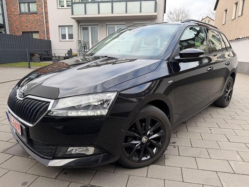 Schwarz Gebraucht 2021 Skoda Fabia Drive Kombi | 11.800 € (Superpreis) - Bild 1/4