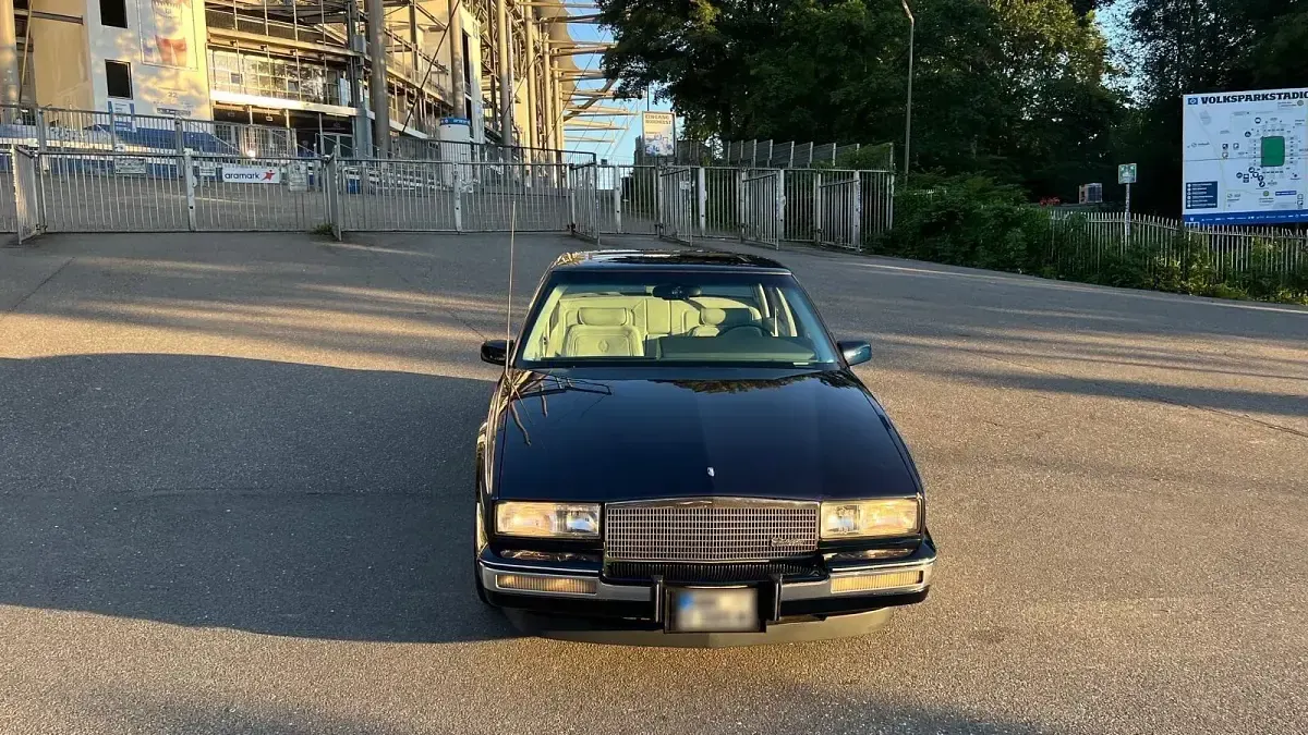 Gebraucht Cadillac Seville 136 PS (100 kW) 1987 Blau Limousine