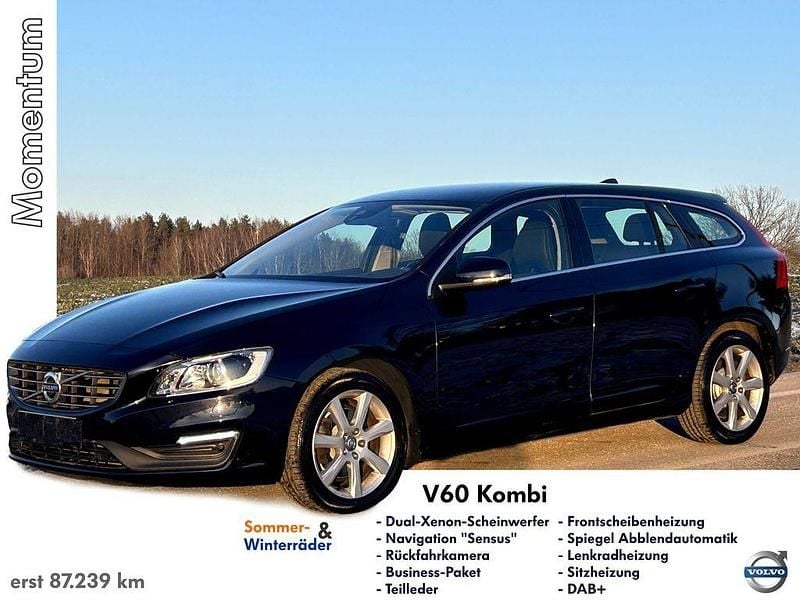 Blau Gebraucht 2016 Volvo V60 Momentum Kombi | 15.950 € (Fairer Preis) - Bild 1/4