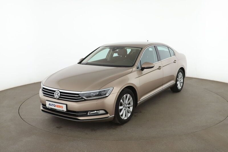 Gelb Gebraucht 2016 VW Passat Highline Limousine | 17.090 € (Fairer Preis) - Bild 1/4