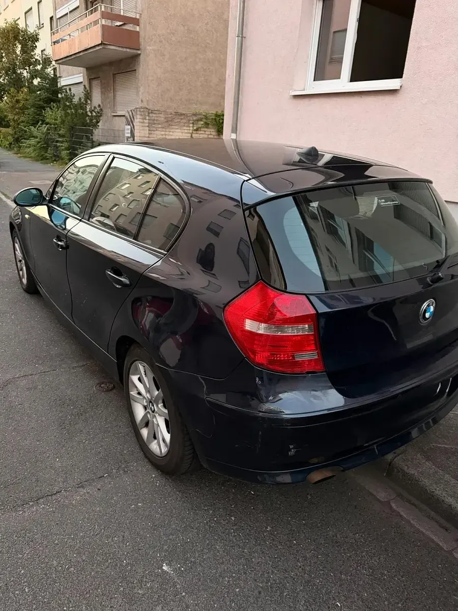 Gebraucht BMW 116 122 PS (89 kW) 2008 Blau Kleinwagen