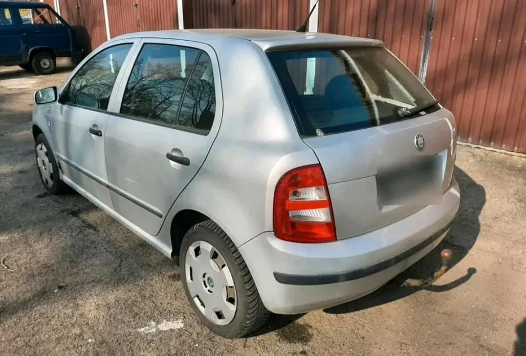 Gebraucht Skoda Fabia 64 PS (47 kW) 2004 Silber Limousine