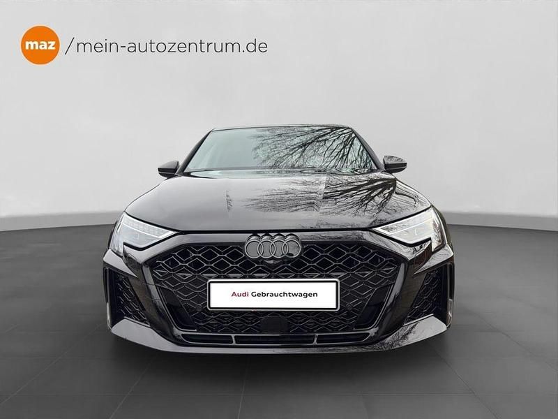 Gebraucht Audi RS3 Ambiente 400 PS (294 kW) 2024 Mythosschwarz metallic Limousine
