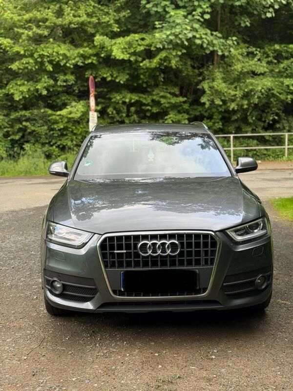 Grau Gebraucht 2012 Audi Q3 S-Line SUV | 16.500 € (Fairer Preis) - Bild 1/4