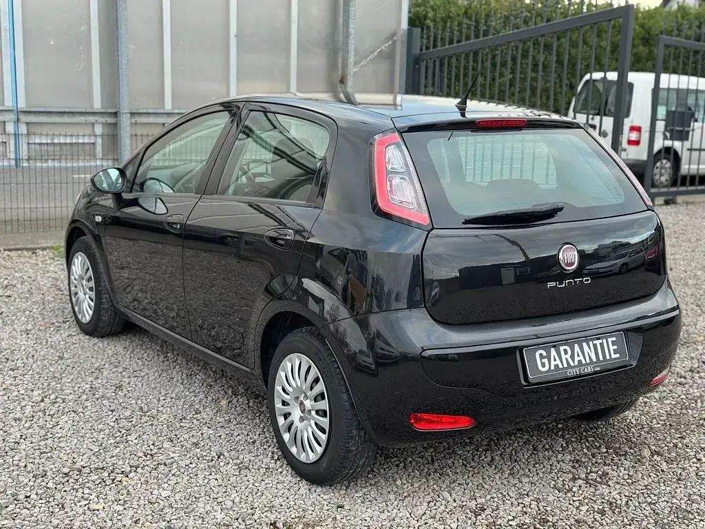 Gebraucht Fiat Punto Evo 69 PS (50 kW) 2011 Schwarz Kleinwagen