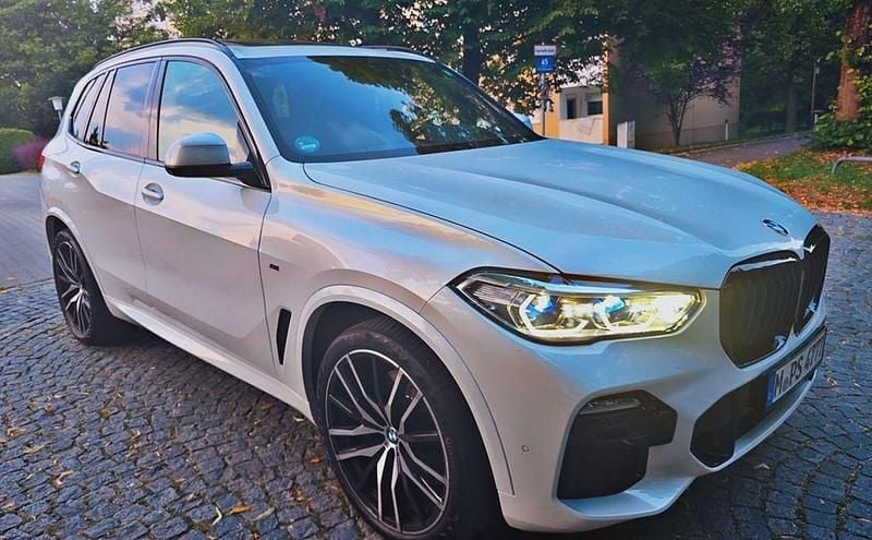Weiß Gebraucht 2020 BMW X5 M50 Performance SUV | 55.000 € (Guter Preis) - Bild 1/4
