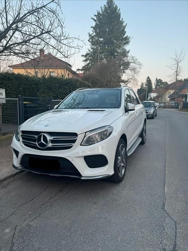 Gebraucht Mercedes GLE350 258 PS (189 kW) 2017 Weiß SUV