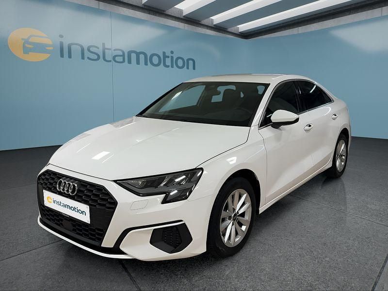 Weiß Gebraucht 2022 Audi A3 Limousine | 25.249 € (Fairer Preis) - Bild 1/4