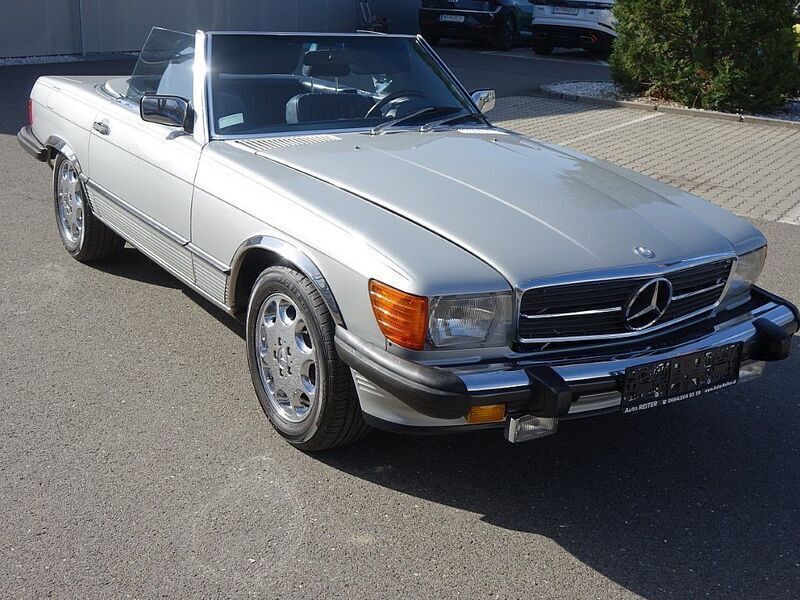 Gebraucht Mercedes 560 231 PS (169 kW) 1988 Silber Cabrio