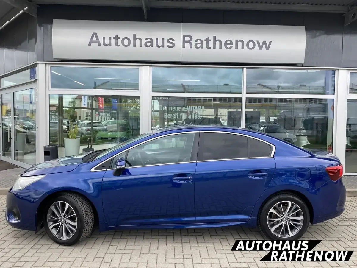 Gebraucht Toyota Avensis Business Edition 147 PS (108 kW) 2015 Limousine