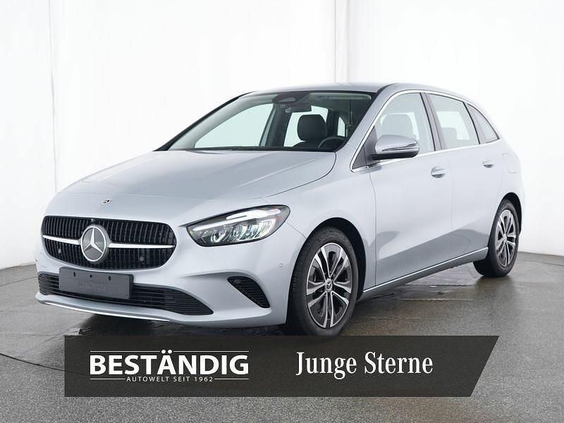 Lack hightechsilber (metallic) Gebraucht 2024 Mercedes B180 Progressive Van / Kleinbus | 29.990 € (Guter Preis) - Bild 1/4