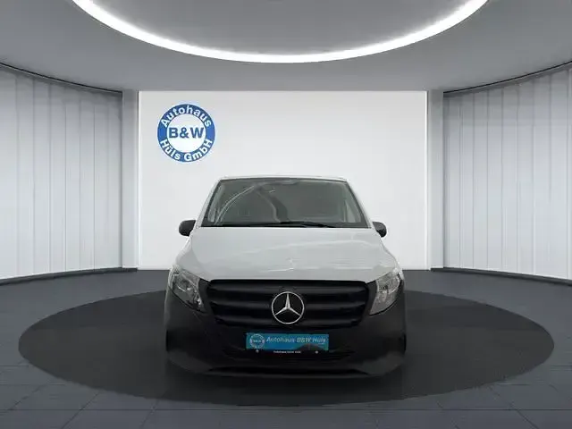 Gebraucht Mercedes Vito 163 PS (119 kW) 2025 Weiß Van