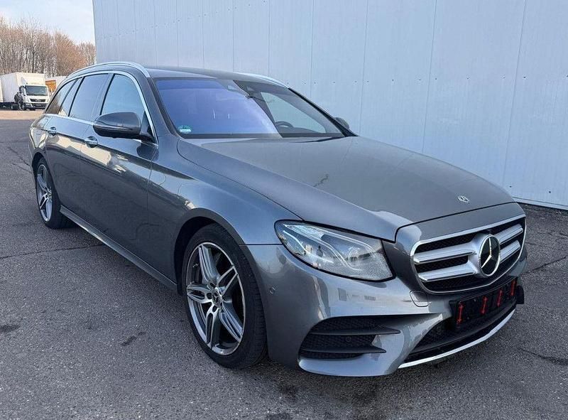 Second-hand Mercedes E400 340 CP (250 kW) 2019 Gri Berlinǎ
