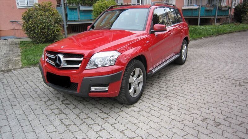 Rot Gebraucht 2010 Mercedes GLK220 SUV | 15.849 € (Etwas zu teuer) - Bild 1/4