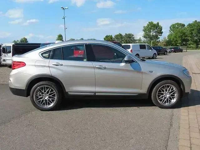 Gebraucht BMW X4 xLine 306 PS (225 kW) 2015 Silber SUV
