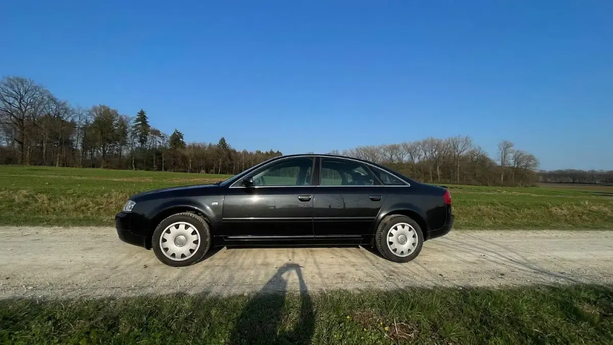 Gebraucht Audi A6 163 PS (119 kW) 2002 Schwarz Limousine