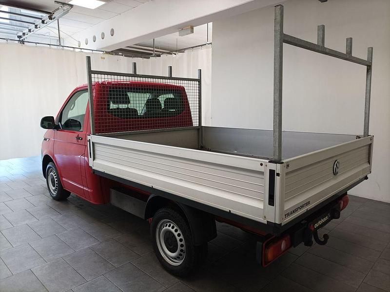 Gebraucht VW T6.1 150 PS (110 kW) 2020 Rot Van