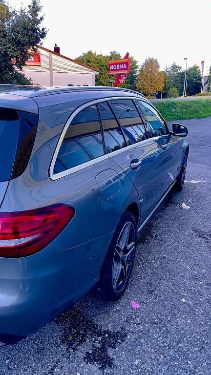 Grau Gebraucht 2016 Mercedes C220 Avantgarde Limousine | 12.700 € (Guter Preis) - Bild 1/4