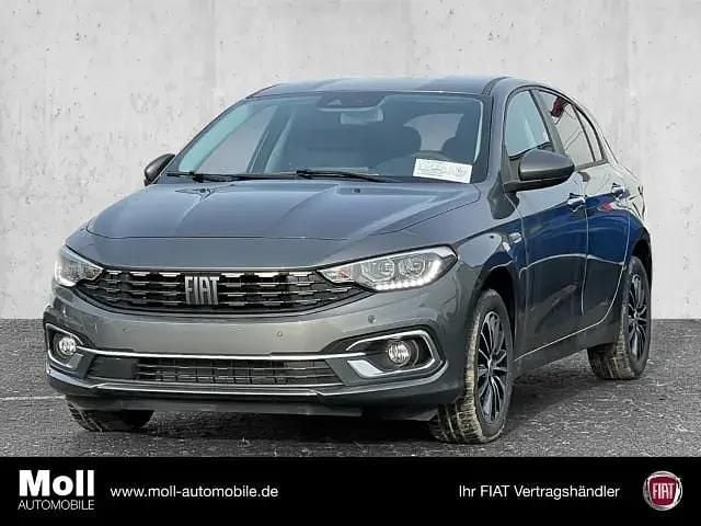 Grau (metallic) Neu 2024 Fiat Tipo Tech Limousine | 23.680 € (Fairer Preis) - Bild 1/4