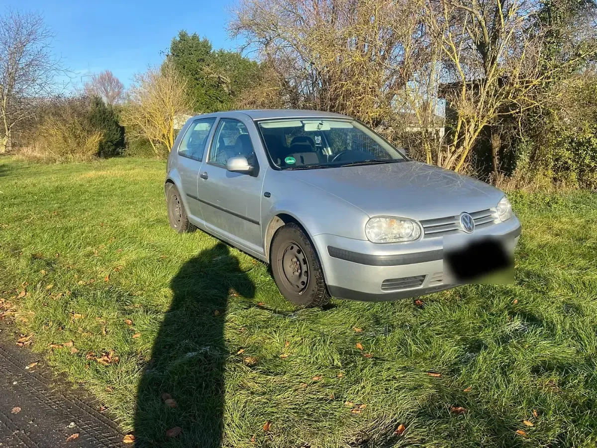 Gebraucht VW Golf IV 101 PS (74 kW) 2000 Silber Kleinwagen