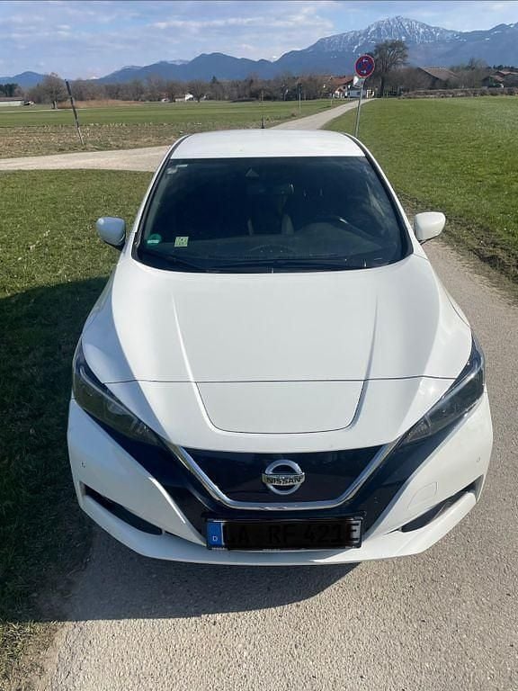 Gebraucht Nissan Leaf 110 kW (150 PS) 2018 Weiß Kleinwagen