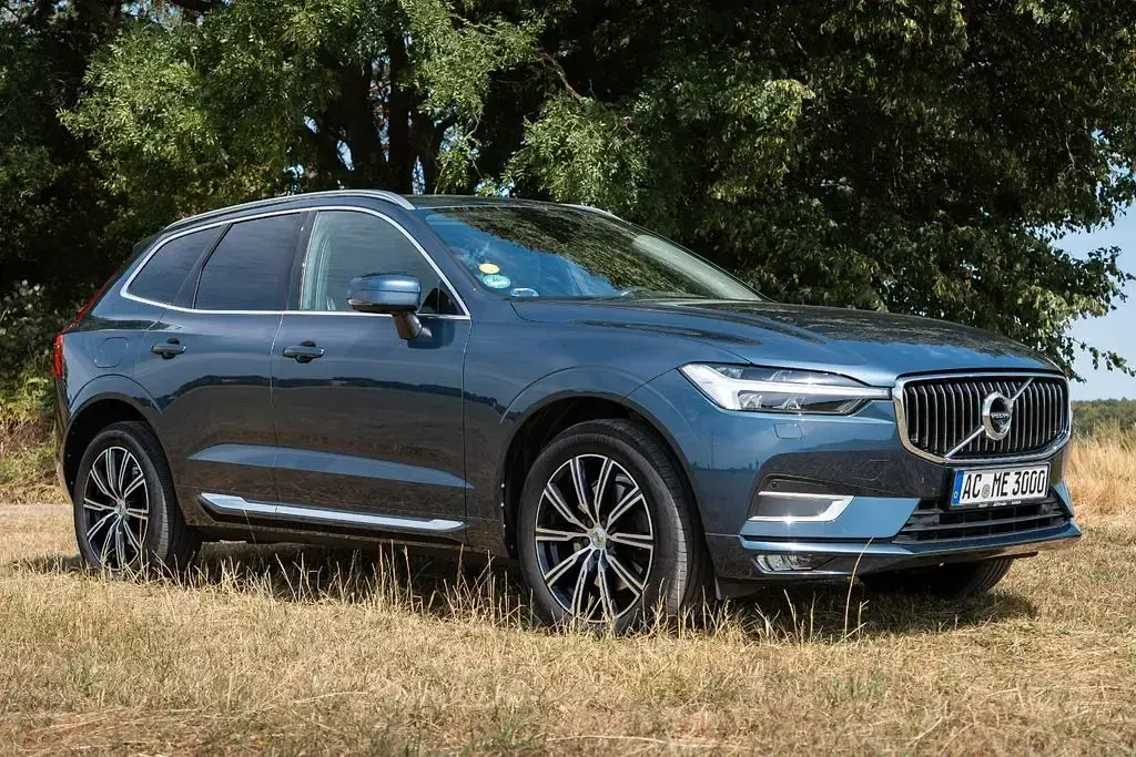 Gebraucht Volvo XC60 Inscription 235 PS (172 kW) 2021 Blau SUV