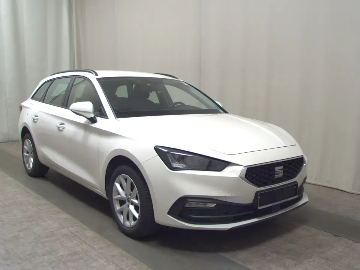 Gebraucht Seat Leon Style 150 PS (110 kW) 2021 Weiss Kombi