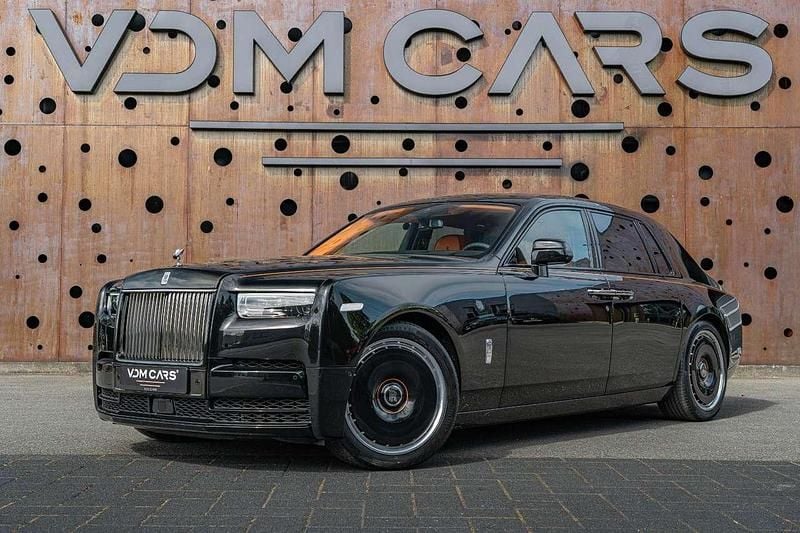 Neu Rolls Royce Phantom 563 PS (414 kW) 2026 Schwarz Limousine