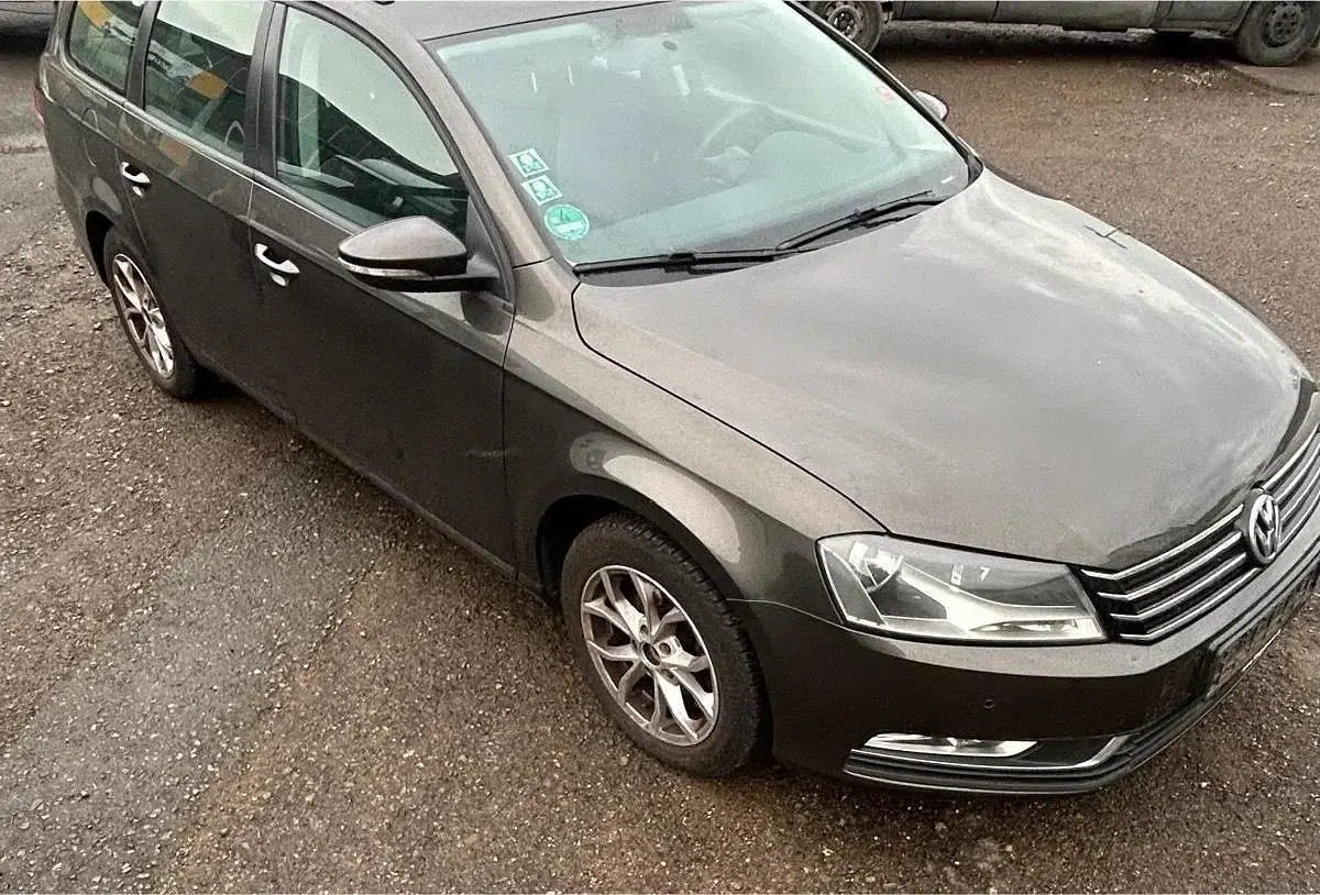 Second-hand VW Passat 125 CP (91 kW) 2014 Maro Break