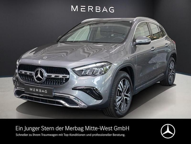 Lack mountaingrau Gebraucht 2024 Mercedes GLA180 Progressive SUV | 36.930 € (Fairer Preis) - Bild 1/4