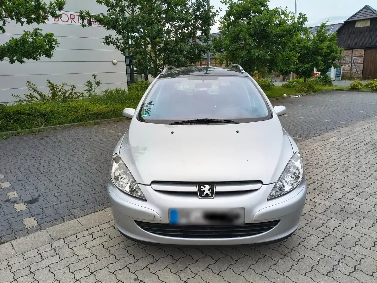 Gebraucht Peugeot 307 109 PS (80 kW) 2003 Silber Kombi